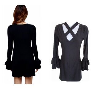 Criss cross V-neck detail w/ ruffle cuff by Derek Heart never worn